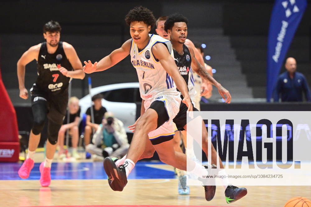 Men s basketball Champions League, group G, 1st round, match Slavia Praha NBK and Alba Berlin in Pardubice, Czech Republic, October 7, 2026. Jack Kayil of Alba Berlin. (CTKxPhoto JosefxVostarek) CTKPhotoP2026100707182 CTKPhotoP2026100707182