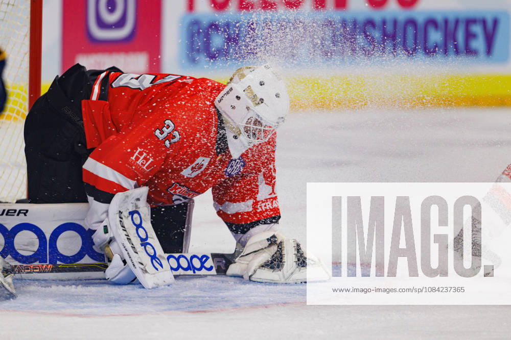 COLOGNE, GERMANY - 7 OCTOBER 2026: Image shows save of Nico Wiens (Kölner Haie, 33) during Champions Hockey League 2026 27 League Phase, Matchday 5: Kölner Haie vs Herning Blue Fox at LANXESS arena on 7 10 2026 in Cologne, Germany. Germany