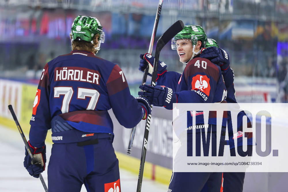 Ice hockey, Eishockey - CHL, EC RBS vs Berlin SALZBURG,AUSTRIA,07.OCT.26 - ICE HOCKEY - CHL, Champions Hockey League, group stage, EC Red Bull Salzburg vs Eisbaeren Berlin. Image shows the rejoicing of scorer Korbinian Geibel (Berlin). GEPAxpictures Geieregger