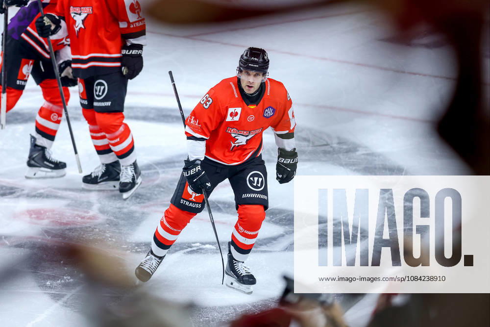 Eishockey, CHL, Kölner Haie - Blue Fox Herning, Champions Hockey League 2026 27, 5. Spieltag, Saison 2026 27, Lanxess-Arena Köln: Torjubel nach dem Tor zum 3:0 durch Torschütze Patrick Russell (Koelner Haie 63) Nordrhein-Westfalen Deutschland