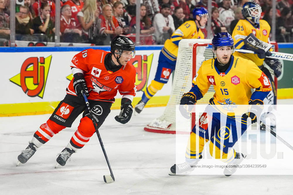 Eishockey CHL 5. Spieltag Kölner Haie - Herning Blue Fox am 07.10.2026 in der Lanxess Arena in Köln Frederik Storm ( Köln ), links - Jared Kyle Dmytriw ( Herning ), rechts