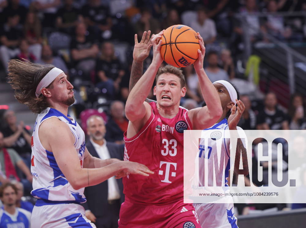 Patrick Heckmann Telekom Baskets Bonn vs. FC Porto - Basketball Champions League BCL Foto: Jörn Wolter