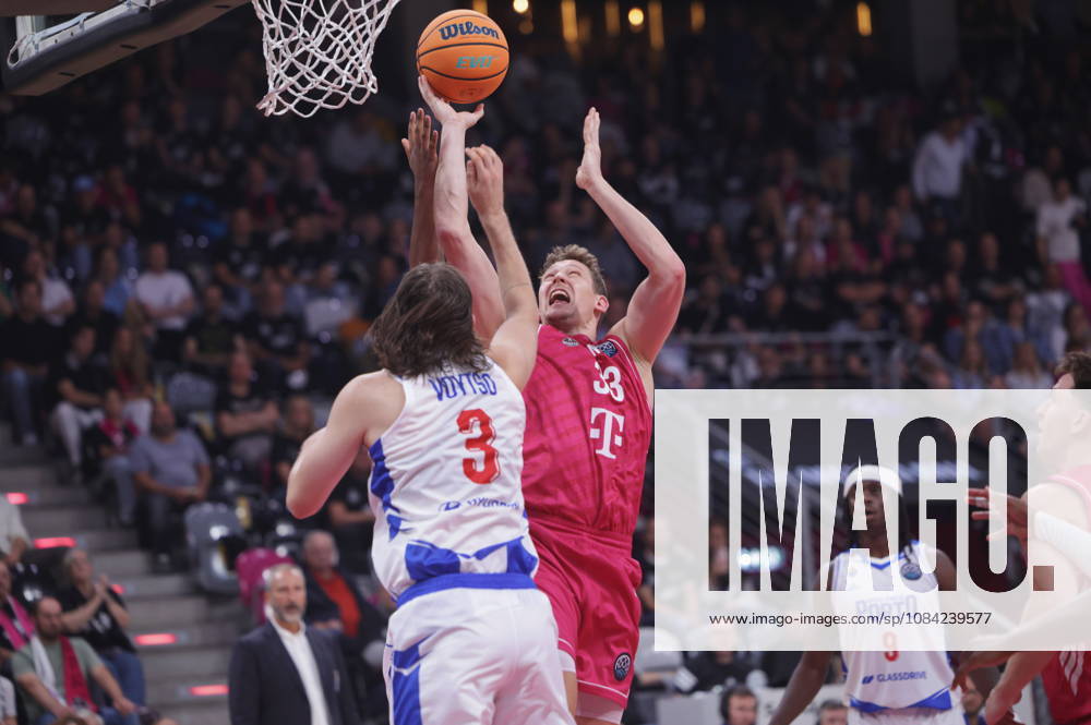 Patrick Heckmann Telekom Baskets Bonn vs. FC Porto - Basketball Champions League BCL Foto: Jörn Wolter