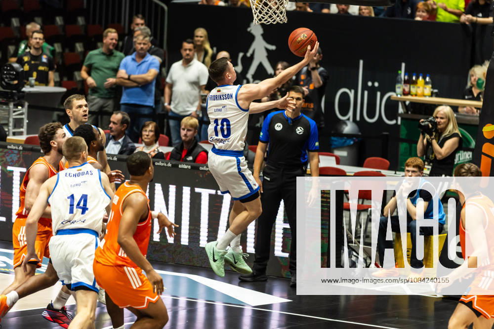 GER, BKT Eurocup, Basketball, Chemnitz, Niners Chemnitz - Neptunas Klaipeda Elvar Fridriksson (Neptunas Klaipeda, 10) Chemnitz Messe Chemnitz Sachsen Deutschland