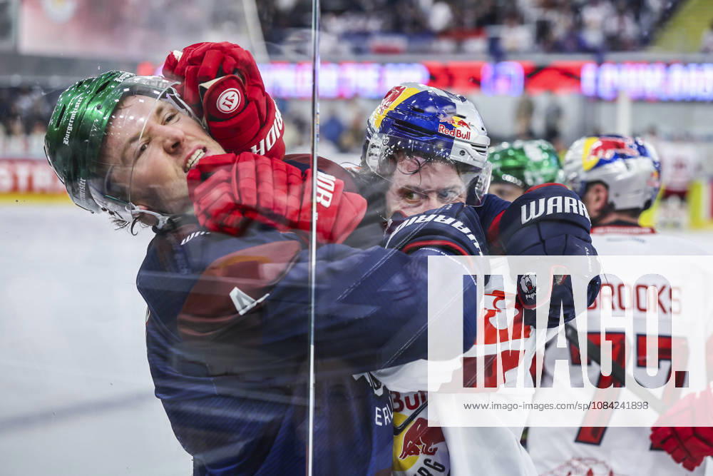Ice hockey, Eishockey - CHL, EC RBS vs Berlin SALZBURG,AUSTRIA,07.OCT.26 - ICE HOCKEY - CHL, Champions Hockey League, group stage, EC Red Bull Salzburg vs Eisbaeren Berlin. Image shows Adam Smith (Berlin) and Wyatt Kalynuk (EC RBS). GEPAxpictures Geieregger