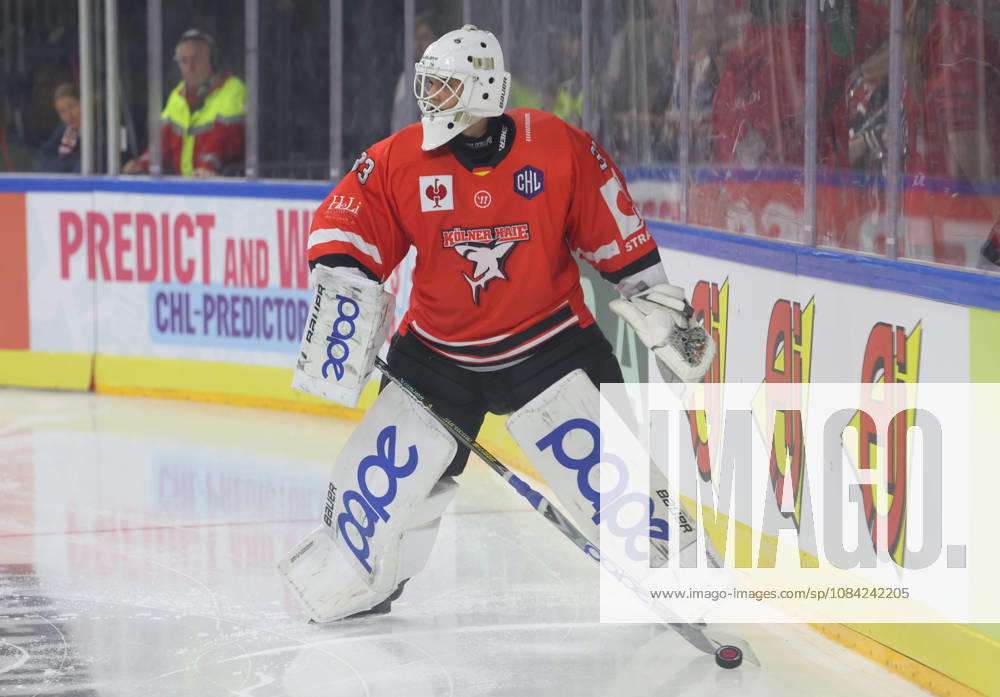 Nico Wiens (Koelner Haie 33) GER, Koelner Haie vs. Herning Blue Fox, Eishockey, DEL, Spielzeit 2026 2027, 07.10.2026 GER, Koelner Haie vs. Herning Blue Fox, Eishockey, DEL, Spielzeit 2026 2027, 07.10.2026 Deutschland
