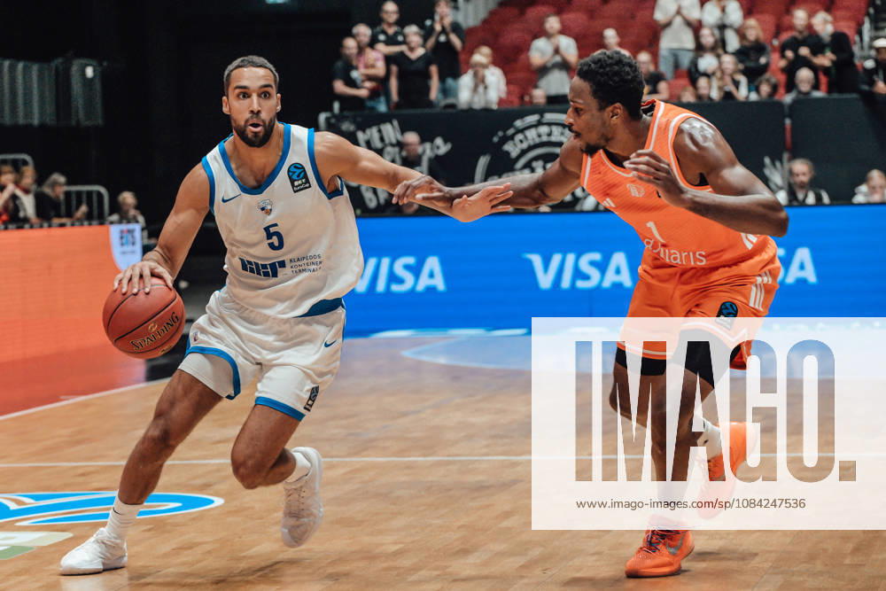 2. Spieltag des Basketball Eurocup Niners Chemnitz - Klaipedos Neptunas 07.10.2026 ab 19.00 Uhr Chemnitz, Chemnitz Arena Im Foto: 05 Yannick Franke, 01 Phlandrous Fleming JR 2. Spieltag des Basketball Eurocup Niners Chemnitz - Klaipedos Neptunas Chemnitz Sachsen Deutschland