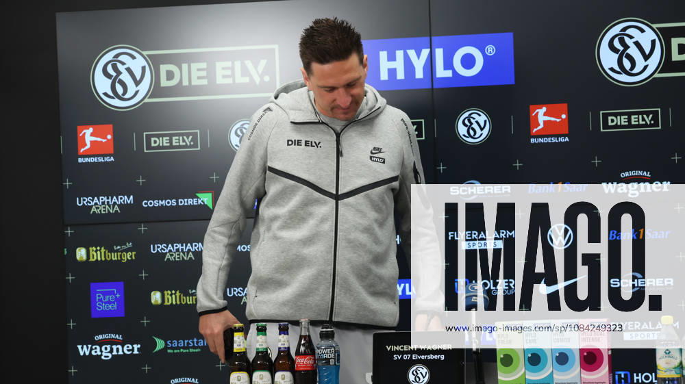 Fussball 1.Bundesliga , SV Elversberg - Pressekonferenz mit Vincent Wagner v.l. Vincent Wagner Trainer (SV 07 Elversberg) Elversberg