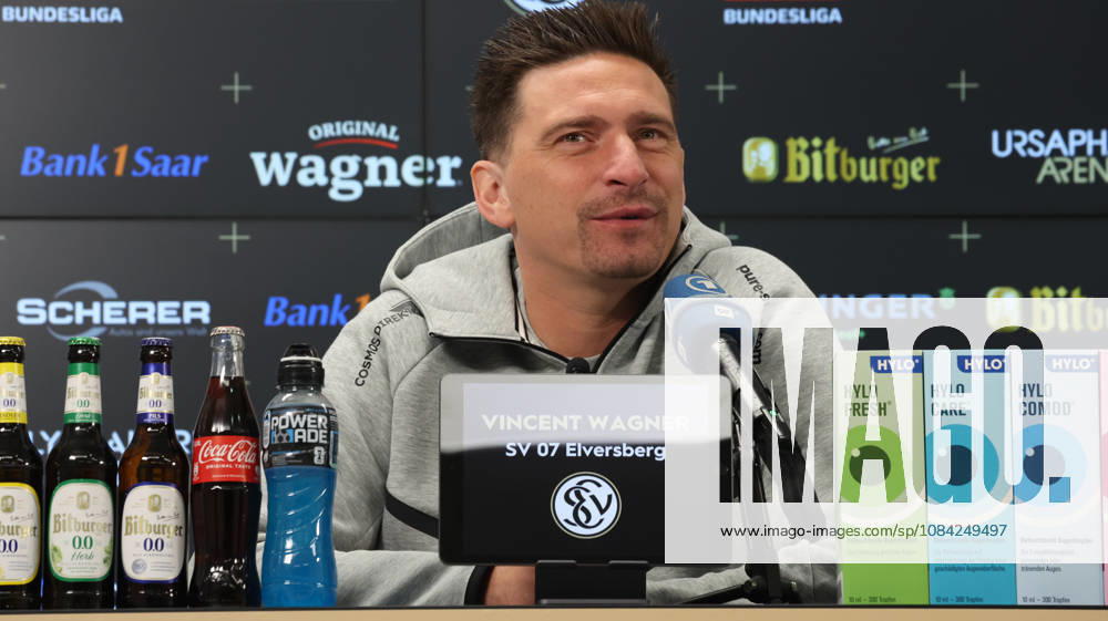 Fussball 1.Bundesliga , SV Elversberg - Pressekonferenz mit Vincent Wagner v.l. Vincent Wagner Trainer (SV 07 Elversberg) Elversberg