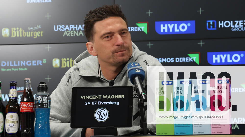 Fussball 1.Bundesliga , SV Elversberg - Pressekonferenz mit Vincent Wagner v.l. Vincent Wagner Trainer (SV 07 Elversberg) Elversberg