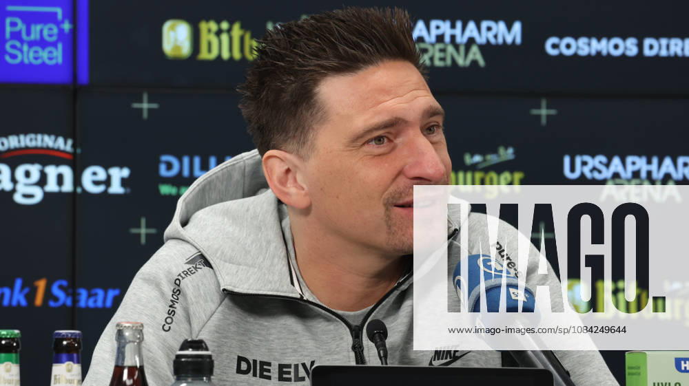 Fussball 1.Bundesliga , SV Elversberg - Pressekonferenz mit Vincent Wagner v.l. Vincent Wagner Trainer (SV 07 Elversberg) Elversberg