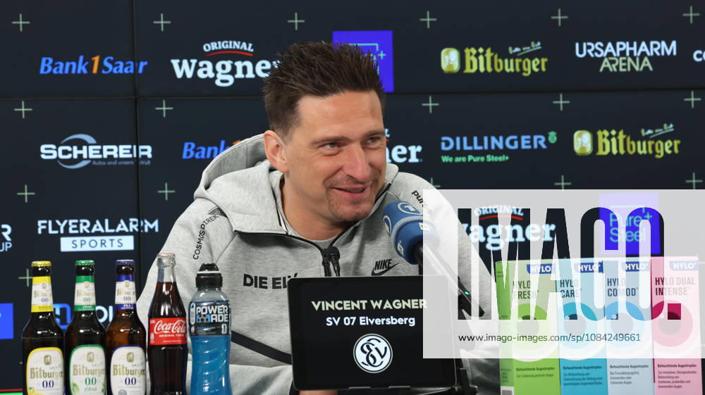 Fussball 1.Bundesliga , SV Elversberg - Pressekonferenz mit Vincent Wagner v.l. Vincent Wagner Trainer (SV 07 Elversberg) Elversberg
