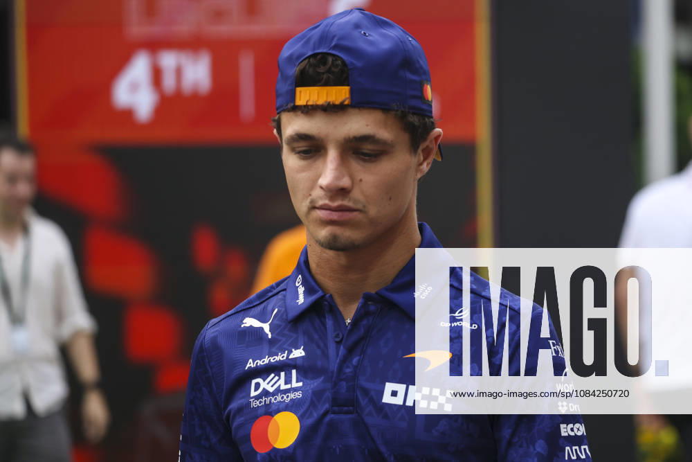 Formula 1 Singapore Airlines Singapore Grand Prix 2026 Lando Norris (GBR), McLaren Mastercard F1 Team , MCL40, Car 1 during Formula 1 Singapore Airlines Singapore Grand Prix 2026 on October 8., 2026 in Marina Bay Street Circuit, Singapore, Zsombor Toth Singapore Marina Bay Street Circuit Singapore Singapore