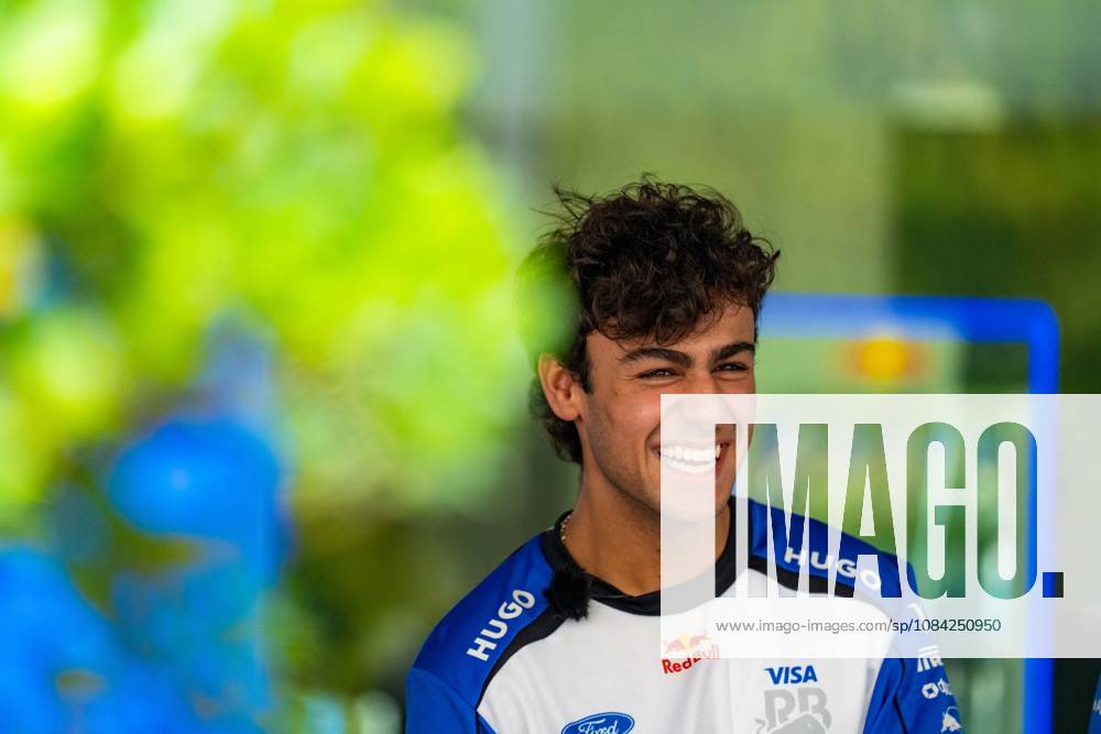 2026 Formula 1 Singapore - Media Day ARVID LINDBLAD 41 (GBR) of Visa Cash App Racing Bulls Formula One Team (VCARB 03) laughingon Thursday Media Day during the Formula 1 Singapore Airlines Singapore Grand Prix 2026 at Marina Bay Street Circuit, Singapore, on October 8, 2026. Photo by Antoine LAPEYRE Reveries Agency via ABACAPRESS.COM Singapore Singapore