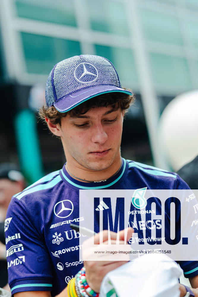 2026 Formula 1 Singapore - Media Day ANDREA KIMI ANTONELLI (ITA) of Mercedes-AMG PETRONAS Formula One Team Media Day on Thursday during the 2026 FORMULA 1 SINGAPORE AIRLINES SINGAPORE GRAND PRIX 2026 at MARINA BAY STREET CIRCUIT SINGAPORE on October 8, 2026. Photo by Tan Jun Da ABACAPRESS.COM Singapore Singapore