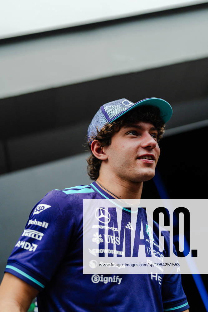 2026 Formula 1 Singapore - Media Day ANDREA KIMI ANTONELLI (ITA) of Mercedes-AMG PETRONAS Formula One Team Media Day on Thursday during the 2026 FORMULA 1 SINGAPORE AIRLINES SINGAPORE GRAND PRIX 2026 at MARINA BAY STREET CIRCUIT SINGAPORE on October 8, 2026. Photo by Tan Jun Da ABACAPRESS.COM Singapore Singapore