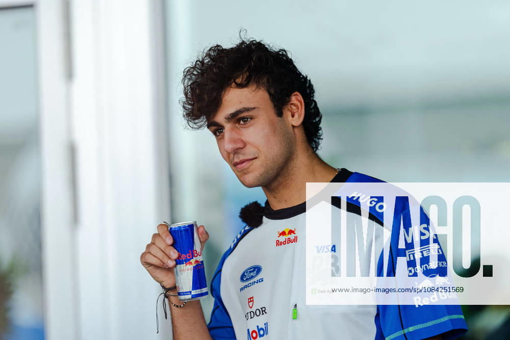2026 Formula 1 Singapore - Media Day ARVID LINDBLAD (GBR) of Visa Cash App Racing Bulls Formula One Team Media Day on Thursday during the 2026 FORMULA 1 SINGAPORE AIRLINES SINGAPORE GRAND PRIX 2026 at MARINA BAY STREET CIRCUIT SINGAPORE on October 8, 2026. Photo by Tan Jun Da ABACAPRESS.COM Singapore Singapore