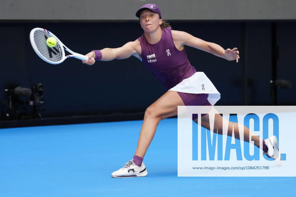 2026 China Open Women s Singles Round of 16 match in Beijing, China - 7 Oct 2026 Iga Swiatek of Poland plays against Iva Jovic of the United States (Not in view) during Women s Singles Round of 16 match on day eight of China Open at the National Tennis Center. Beijing China