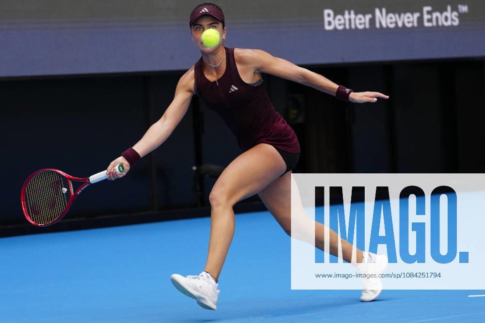 2026 China Open Women s Singles Round of 16 match in Beijing, China - 7 Oct 2026 Iva Jovic of the United States plays against Iga Swiatek of Poland (Not Seen) during Women s Singles Round of 16 match on day eight of China Open at the National Tennis Center. Beijing China