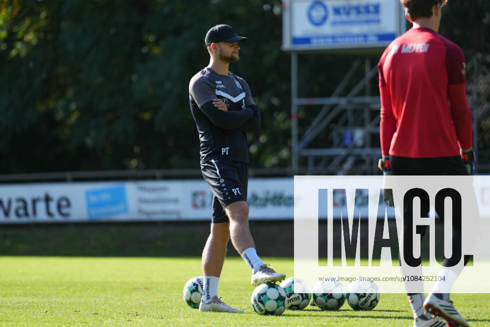 Deutschland: Fussball, Trainingseinheit, 3. Liga, Saison 2026-2027, NVB-Campus B-Platz Hänsch-Arena, SV Meppen, Donnerstag, 08.10.2026, Vormittagstraining: Patrick Theodor (Torwarttrainer, SV Meppen)