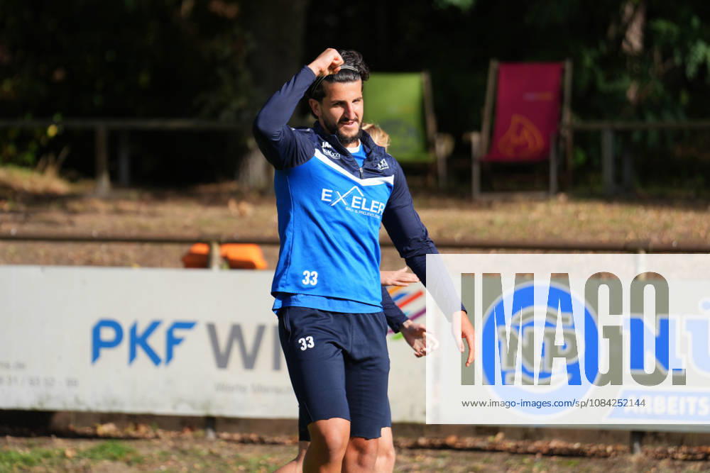 Deutschland: Fussball, Trainingseinheit, 3. Liga, Saison 2026-2027, NVB-Campus B-Platz Hänsch-Arena, SV Meppen, Donnerstag, 08.10.2026, Vormittagstraining: Stefan Rankin (SV Meppen, 33) streckt die Faust aus