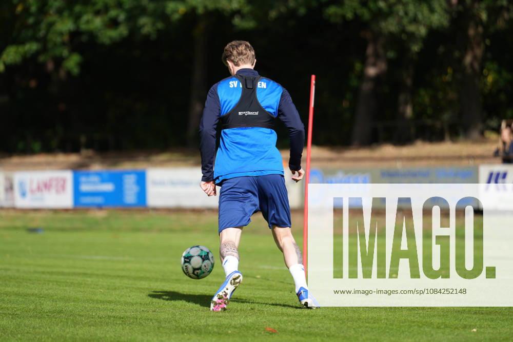 Deutschland: Fussball, Trainingseinheit, 3. Liga, Saison 2026-2027, NVB-Campus B-Platz Hänsch-Arena, SV Meppen, Donnerstag, 08.10.2026, Vormittagstraining: Tony Rölke (Gastspieler, SV Meppen)