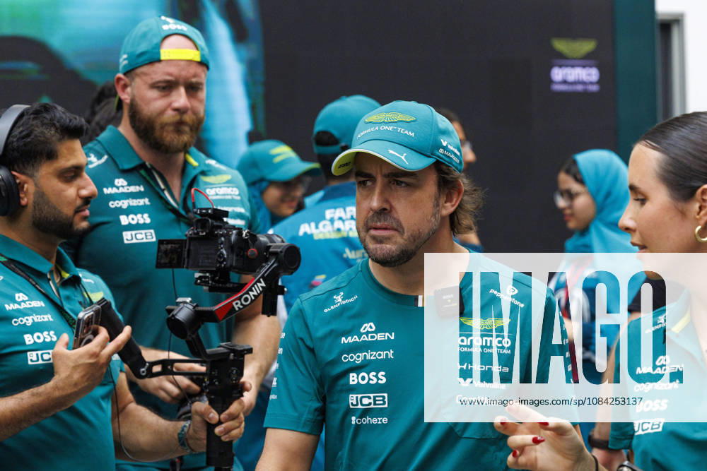 8th October 2026; Marina Bay, Singapore; Formula 1, Singapore Grand Prix, Arrival Day; Fernando Alonso (14) of Spain and Aston Martin Aramco Formula One Team arriving at the Singapore Grand Prix StephenxBlackberry