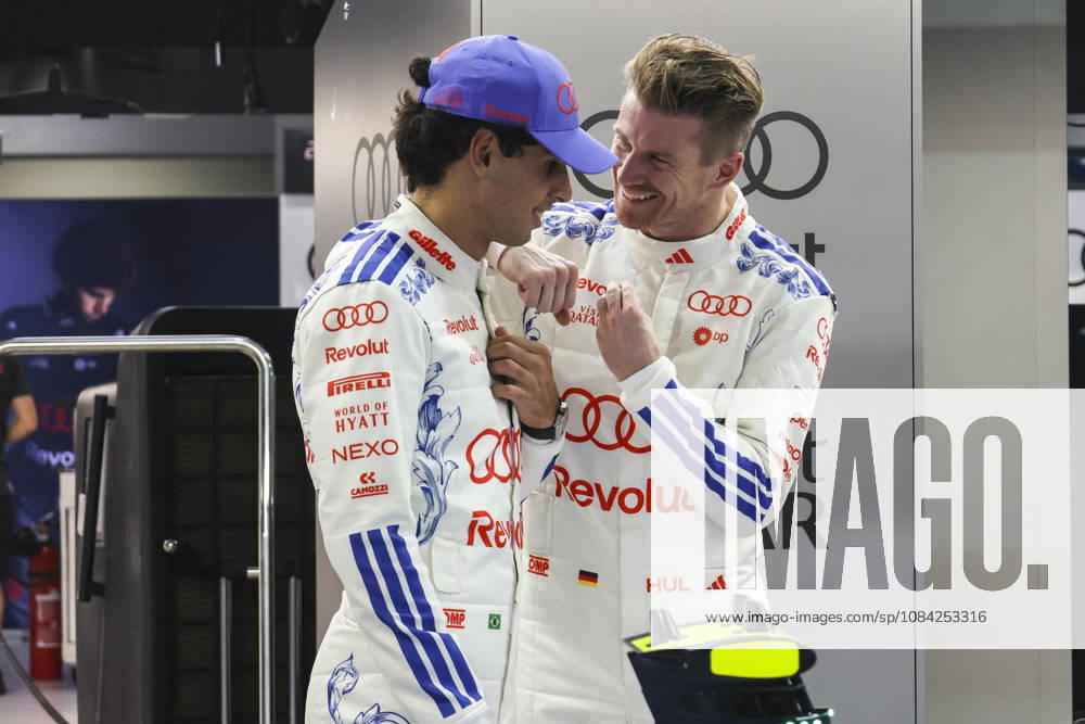 Formula 1 Singapore Airlines Singapore Grand Prix 2026 Gabriel Bortoleto (BRA), Audi Revolut F1 Team , R26, Car 5, Nico Hülkenberg (GER), Audi Revolut F1 Team , R26, Car 27 with the special car race suit for the Singarpore GP during Formula 1 Singapore Airlines Singapore Grand Prix 2026 on October 8., 2026 in Marina Bay Street Circuit, Singapore, Zsombor Toth Singapore Marina Bay Street Circuit Singapore Singapore
