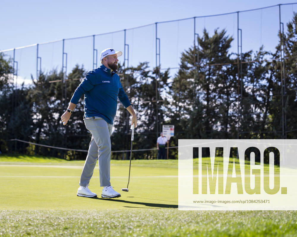 Open de Espana presented by Madrid - Day One MADRID, SPAIN - OCTOBER 8: Shane Lowry of Ireland walks to the green on day one of the Open de Espana presented by Madrid at Club de Campo Villa de Madrid on October 8, 2026 in Madrid, Spain. Madrid Club de Campo Villa de Madrid Madrid Spain