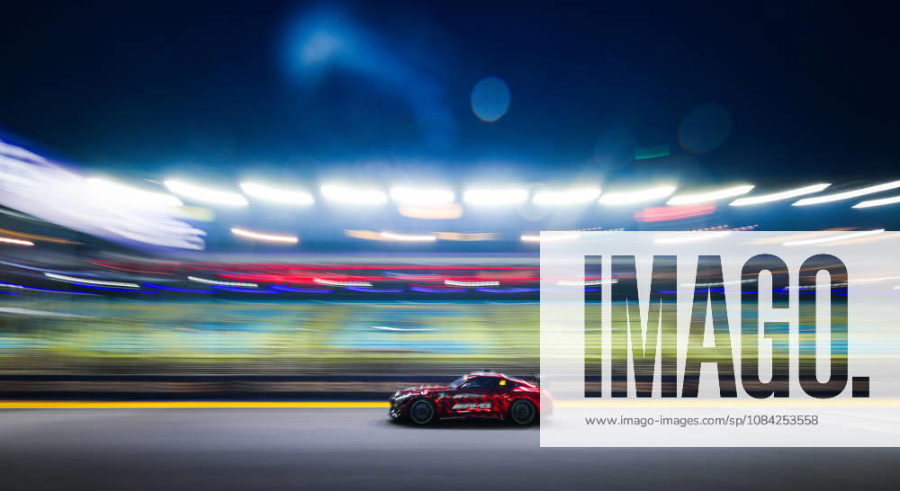 F1 - SINGAPORE GRAND PRIX 2026 FIA Mercedes-AMG GT 63 PRO F1 Safety Car during the 2026 Formula 1 Singapore Grand Prix, 17th round of the 2026 Formula One World Championship, WM, Weltmeisterschaft from October 9 to 11, 2026 on the Marina Bay Street Circuit, in Singapore, Singapore - SingaporeSingapore