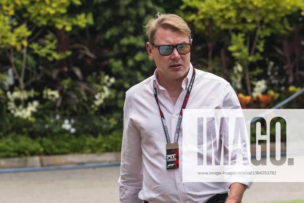 Formula 1 Singapore Airlines Singapore Grand Prix 2026 Remy Midez OVERTAKE MAXPPP - Singapore 08 10 2026 HAKKINEN Mika (fin), former Formula 1 world champion, at the Formula 1 Singapore Airlines Singapore Grand Prix 2026, the 16th round of the 2026 FIA Formula 1 World Championship, WM, Weltmeisterschaft at the Marina Bay Street Circuit in Singapore, from 08 to 11 October 2026 Singapore Marina Bay Street Circuit Singapore