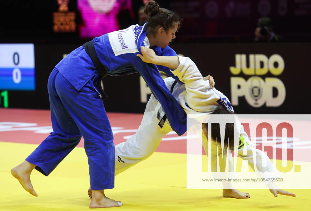 AZERBAIJAN, BAKU - OCTOBER 8, 2026: Madina Taimazova (R) of Russia and Aleksandra Andric of Serbia compete in their -70 kg bout as part of the 2026 World Judo Championships at the National Gymnastics Arena. Mikhail Sinitsyn TASS 98954381