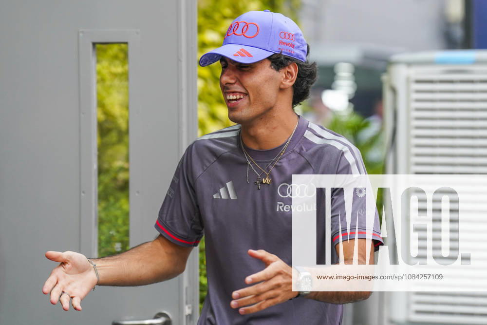 FORMULA 1 SINGAPORE AIRLINES SINGAPORE GRAND PRIX 2026 Gabriel Bortoleto (BRA) 5 Audi F1 Team in the paddock during the Formula 1 Singapore Airlines Singapore Grand Prix 2026, Round 17 of the 2026 Formula 1 World Championship, WM, Weltmeisterschaft from 9th - 11th October 2026 at the Marina Bay Street Circuit, Singapore. Credit: Robbie Hoad Every Second Media Editorial use only. All images are copyright Every Second Media Limited. No images may be reproduced without prior permission.