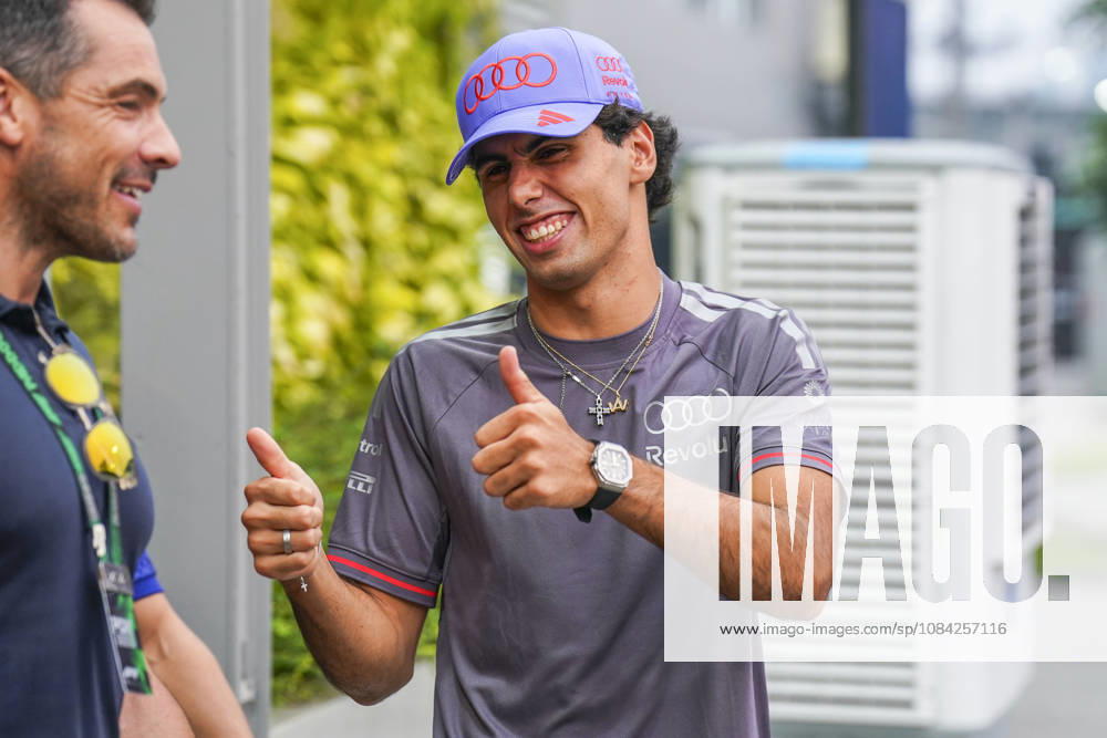 FORMULA 1 SINGAPORE AIRLINES SINGAPORE GRAND PRIX 2026 Gabriel Bortoleto (BRA) 5 Audi F1 Team in the paddock during the Formula 1 Singapore Airlines Singapore Grand Prix 2026, Round 17 of the 2026 Formula 1 World Championship, WM, Weltmeisterschaft from 9th - 11th October 2026 at the Marina Bay Street Circuit, Singapore. Credit: Robbie Hoad Every Second Media Editorial use only. All images are copyright Every Second Media Limited. No images may be reproduced without prior permission.