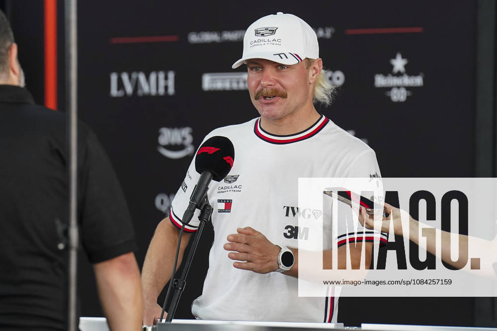 FORMULA 1 SINGAPORE AIRLINES SINGAPORE GRAND PRIX 2026 Valtteri Bottas (FIN) 77 Cadillac F1 Team giving an interview during the Formula 1 Singapore Airlines Singapore Grand Prix 2026, Round 17 of the 2026 Formula 1 World Championship, WM, Weltmeisterschaft from 9th - 11th October 2026 at the Marina Bay Street Circuit, Singapore. Credit: Robbie Hoad Every Second Media Editorial use only. All images are copyright Every Second Media Limited. No images may be reproduced without prior permission.