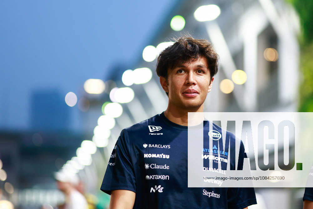 F1 - SINGAPORE GRAND PRIX 2026 ALBON Alexander (tha), Williams F1 Team FW48, portrait during the 2026 Formula 1 Singapore Grand Prix, 17th round of the 2026 Formula One World Championship, WM, Weltmeisterschaft from October 9 to 11, 2026 on the Marina Bay Street Circuit, in Singapore, Singapore - SingaporeSingapore