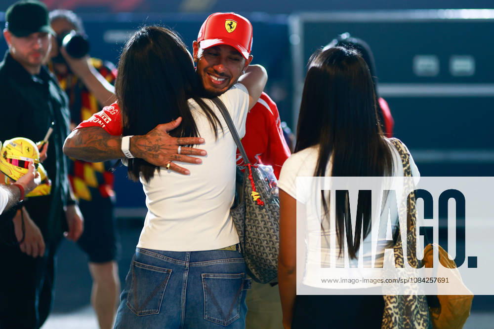 F1 - SINGAPORE GRAND PRIX 2026 HAMILTON Lewis (gbr), Scuderia Ferrari SF-26, portrait during the 2026 Formula 1 Singapore Grand Prix, 17th round of the 2026 Formula One World Championship, WM, Weltmeisterschaft from October 9 to 11, 2026 on the Marina Bay Street Circuit, in Singapore, Singapore - SingaporeSingapore