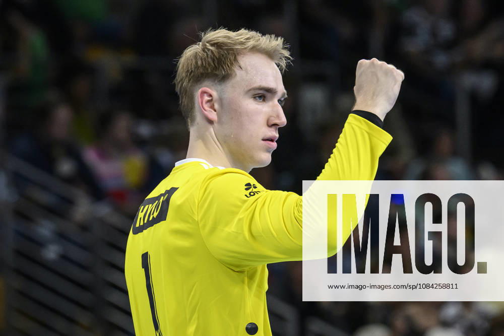 Im Bild v.l.: Lasse Ludwig (Fuechse Berlin, 01), Tor, Treffer, Jubel, Torjubel, Freude, Begeisterung, feiert, GER, Berlin, Handball, Füchse Berlin vs FC Porto, EHF Champions League, 3. Spieltag der Gruppe A , in der Max Schmeling Halle, Am Falkplatz 1, 08.10.2026,