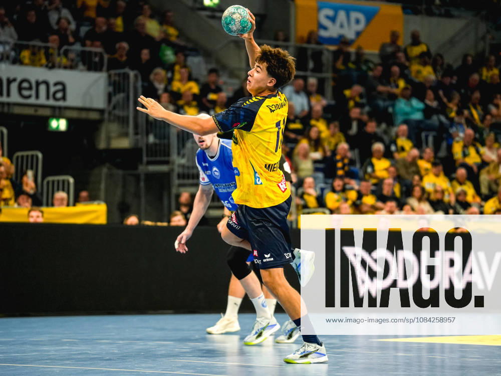 Handball Opel HBL, Rhein-Neckar Loewen - ThSV Eisenach v.l. Niclas Mierzwa (Rhein-Neckar Löwen)