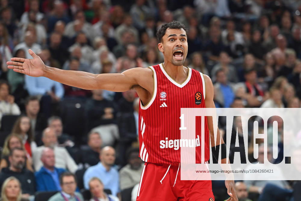 Oscar DA SILVA (FCB), Gestik,gibt Anweisungen, Aktion,Einzelbild,angeschnittenes Einzelmotiv,Halbfigur,halbe Figur. Basketball Euro League,Saison 2026 2027, FC Bayern Muenchen - Virtus Bologna am 08.10.2026 , S A P G A R D EN