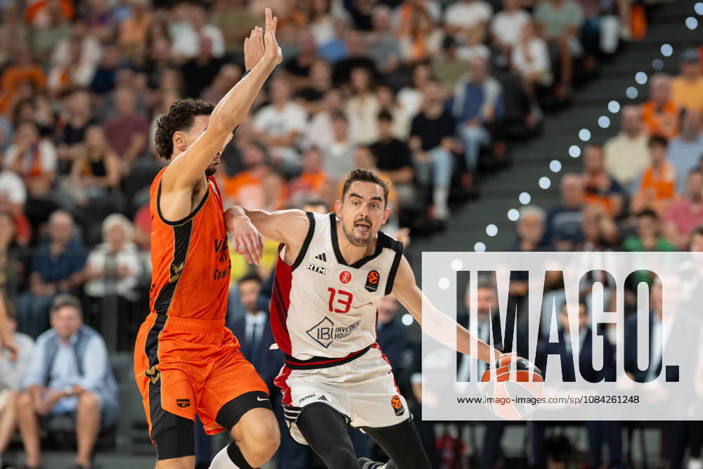 EuroLeague Round 4 match between Valencia Basket and Hapoel IBI Tel Aviv Tomas Satoransky of Hapoel IBI Tel Aviv in action during the EuroLeague Round 4 match between Valencia Basket and Hapoel IBI Tel Aviv at Roig Arena, (Valencia ) on October 08, 2026.