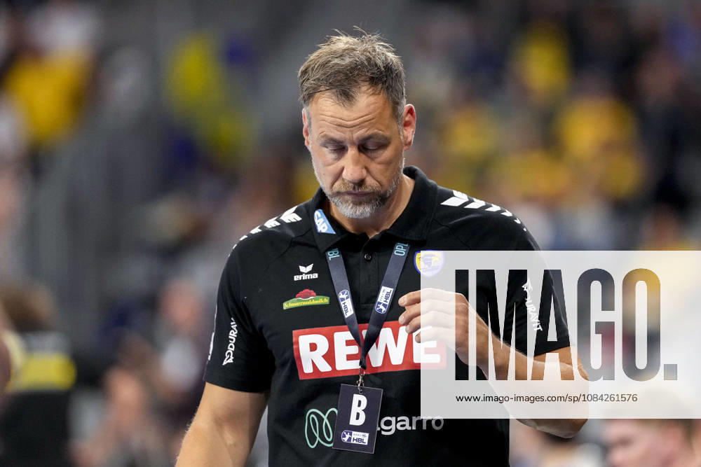 Maik Machulla (Trainer, Cheftrainer, RNL), Einzelbild, Einzelfoto, Aktion, Action, enttäuscht schauend, Enttäuschung, Frustration, disappointed, pessimistisch, 08.10.2026, Mannheim (Deutschland), Handball, Bundesliga, Rhein-Neckar Löwen - ThSV Eisenach