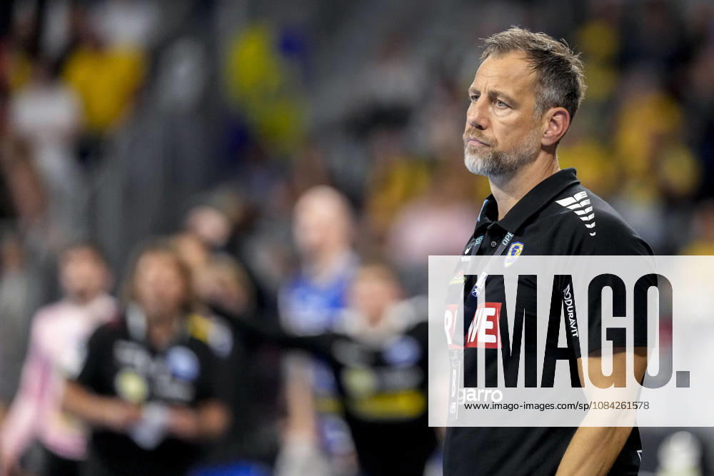 Maik Machulla (Trainer, Cheftrainer, RNL), Einzelbild, Einzelfoto, Aktion, Action, enttäuscht schauend, Enttäuschung, Frustration, disappointed, pessimistisch, 08.10.2026, Mannheim (Deutschland), Handball, Bundesliga, Rhein-Neckar Löwen - ThSV Eisenach