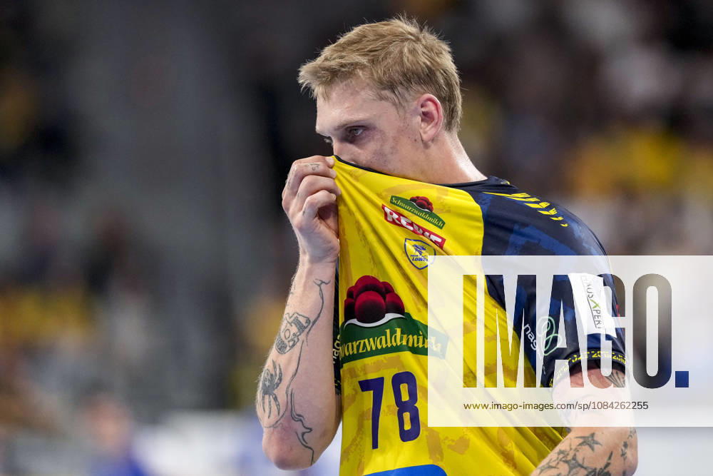 Edwin Aspenbäck (RNL, 78), Spieler der Rhein-Neckar-Löwen, Einzelbild, Einzelfoto, Aktion, Action, enttäuscht schauend, Enttäuschung, Frustration, disappointed, pessimistisch, 08.10.2026, Mannheim (Deutschland), Handball, Bundesliga, Rhein-Neckar Löwen - ThSV Eisenach
