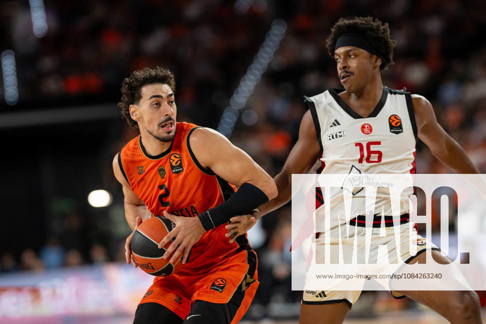 EuroLeague Round 4 match between Valencia Basket and Hapoel IBI Tel Aviv Josep Puerto of Valencia Basket (L) and Zach Leday of Hapoel IBI Tel Aviv (R) in action during the EuroLeague Round 4 match between Valencia Basket and Hapoel IBI Tel Aviv at Roig Arena, (Valencia ) on October 08, 2026.