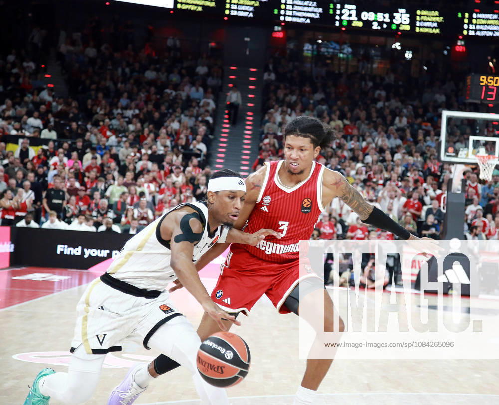 Von links Trent FRAZIER (Bologna), MarJon BEAUCHAMP (M?nchen), Basketball, Euro Le<mbague, 2026 27, FC Bayern München vs Virtus Bologna, 08.10.26, SAP Garden, Muenchen