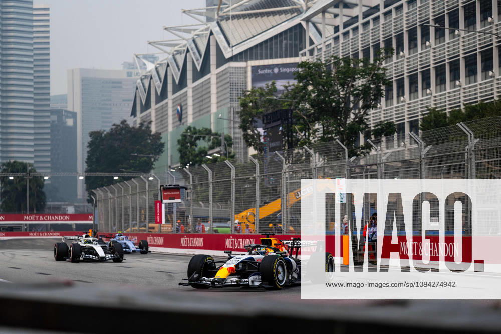 F1 - SINGAPORE GRAND PRIX 2026 41 LINDBLAD Arvid (gbr), Visa Cash App RB F1 Team VCARB03, action during the 2026 Formula 1 Singapore Grand Prix, 17th round of the 2026 Formula One World Championship, WM, Weltmeisterschaft from October 9 to 11, 2026 on the Marina Bay Street Circuit, in Singapore, Singapore - SingaporeSingapore
