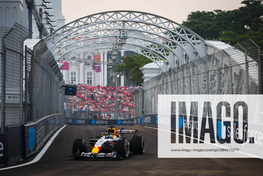 F1 - SINGAPORE GRAND PRIX 2026 41 LINDBLAD Arvid (gbr), Visa Cash App RB F1 Team VCARB03, action during the 2026 Formula 1 Singapore Grand Prix, 17th round of the 2026 Formula One World Championship, WM, Weltmeisterschaft from October 9 to 11, 2026 on the Marina Bay Street Circuit, in Singapore, Singapore - SingaporeSingapore