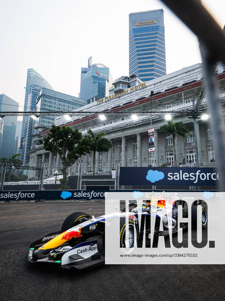 F1 - SINGAPORE GRAND PRIX 2026 41 LINDBLAD Arvid (gbr), Visa Cash App RB F1 Team VCARB03, action during the 2026 Formula 1 Singapore Grand Prix, 17th round of the 2026 Formula One World Championship, WM, Weltmeisterschaft from October 9 to 11, 2026 on the Marina Bay Street Circuit, in Singapore, Singapore - SingaporeSingapore