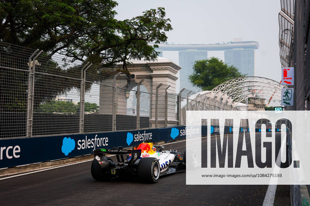 F1 - SINGAPORE GRAND PRIX 2026 41 LINDBLAD Arvid (gbr), Visa Cash App RB F1 Team VCARB03, action during the 2026 Formula 1 Singapore Grand Prix, 17th round of the 2026 Formula One World Championship, WM, Weltmeisterschaft from October 9 to 11, 2026 on the Marina Bay Street Circuit, in Singapore, Singapore - SingaporeSingapore